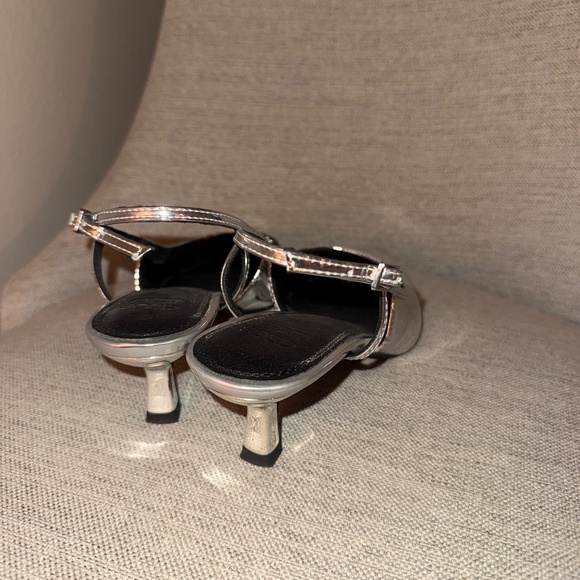 Silver Metallic Slingback Kitten Heels - Excellent Condition - Picture 4 of 5